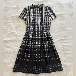 vince camuto black and white dress, size 4